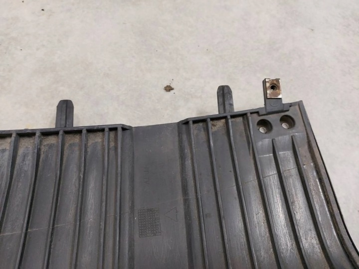 PROTECTION INFÉRIEURE PARE-CHOCS AVANT AUDI A6 C5 ALLROAD