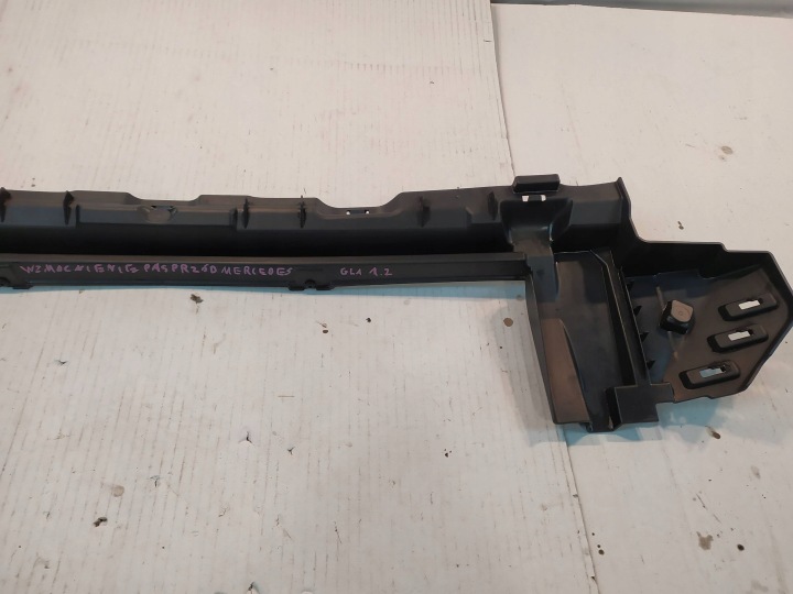 RENFORCEMENT PANNEAU AVANT AVANT MERCEDES-BENZ GLA W156