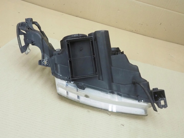 PHARE GAUCHE AVANT LIFT SAAB 9-5 EUROPE 89006241 EUROPE