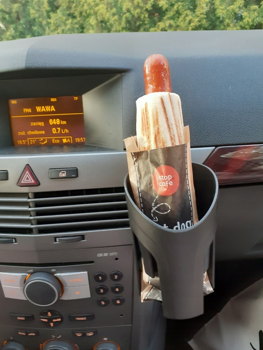 SOPORTE AL BEBIDAS PARA COCHE CUP HOLDER POTENTE 