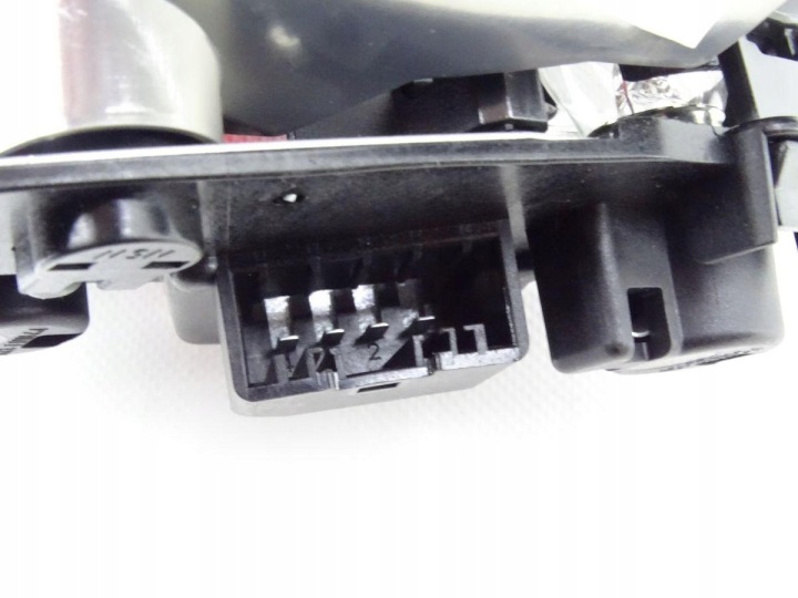 BMW 2 F45 ACTIVE TOURER 14-22 PHARE COUVERCLES DE COFFRE COUVERCLES DE COFFRE DROIT ARRIÈRE EUROPE