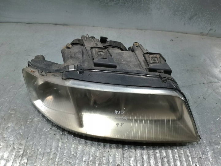 PHARE AVANT DROITE AUDI A6 C5 148466-00 HELLA