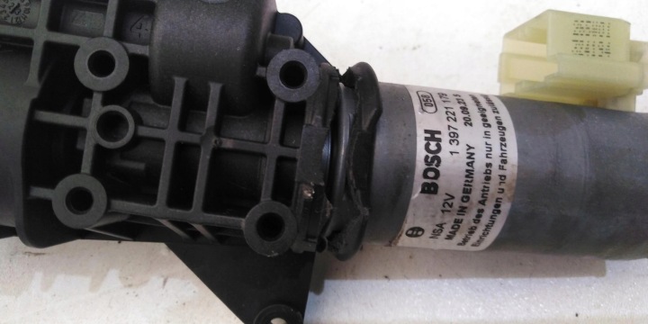 AUDI RS6 A6 4K C8 UNIVERSEL SERVOMOTEUR COUVERCLES DE COFFRE ARRIÈRE ARRIÈRE 4K9827852C