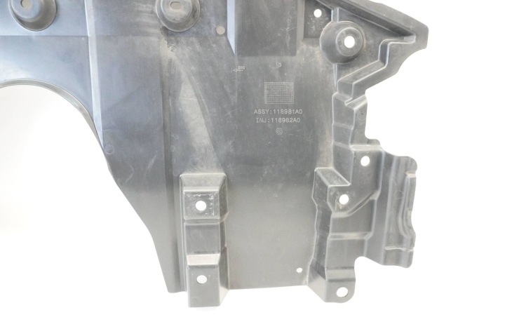 RENAULT AUSTRAL 22- PROTECTION INFÉRIEURE CHÂSSIS PLAQUE SOUS AUTO ORIGINAL