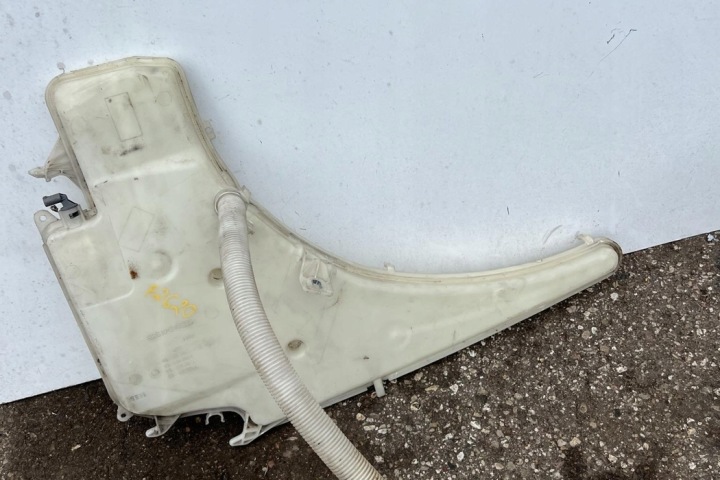 RÉSERVOIR LAVE-GLACES BMW 1 (E81) R015055 2008