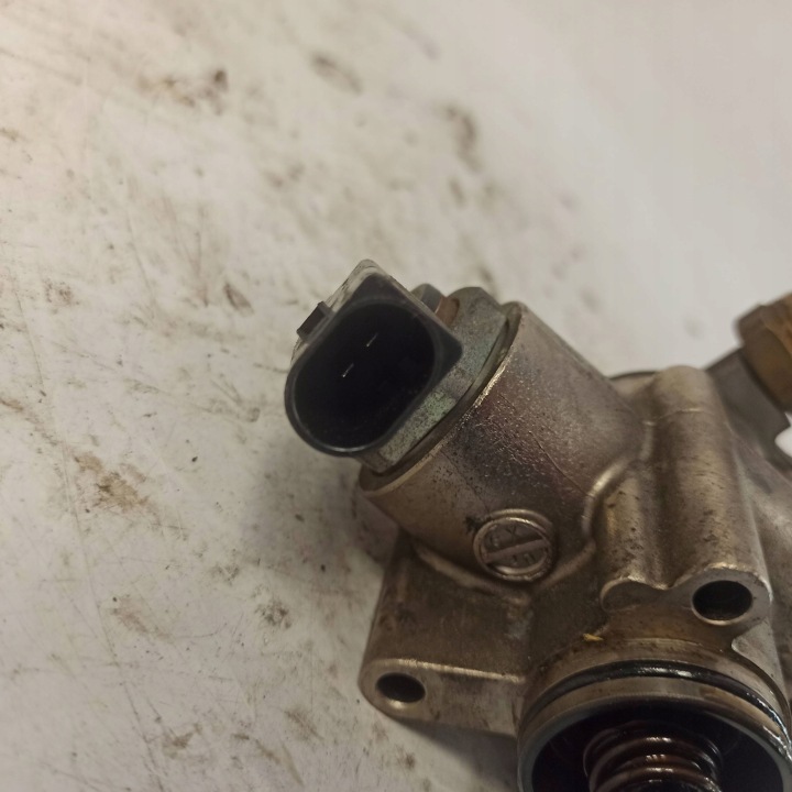 AUDI A3 8P POMPE CARBURANTS 06F127025H