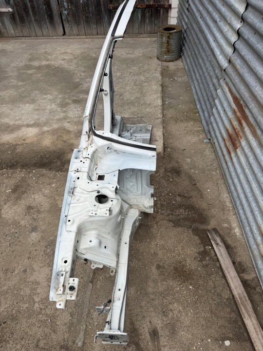 QUART DROIT AVANT SEUIL POTEAU SEUIL LONGERON MAZDA 3 IV BP 2019-2025