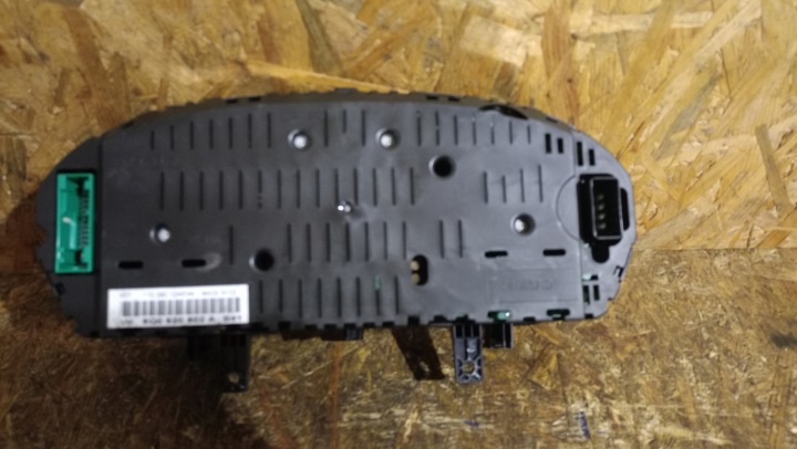 VW POLO 9N COMPTEUR TABLEAU DE BORD 6Q0920802A ESSENCE