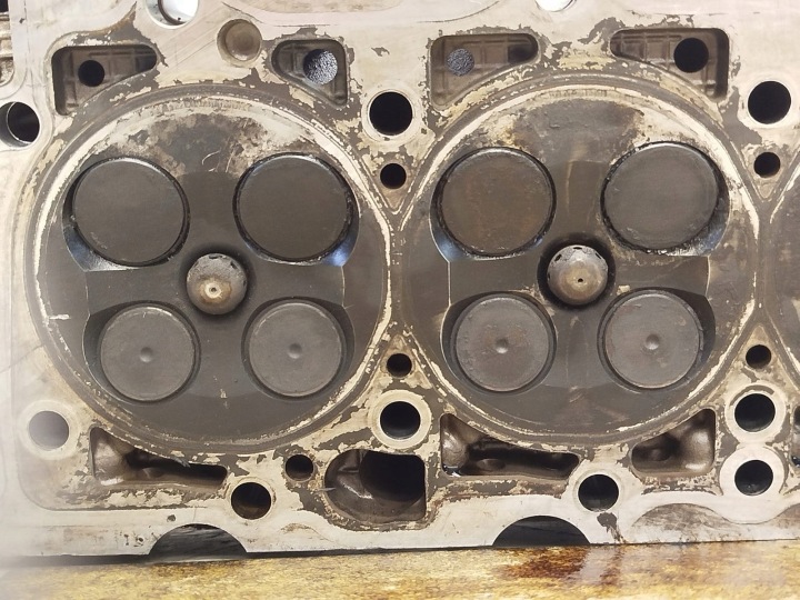CULASSE MOTEUR MERCEDES-BENZ R6040160304 2.2D 604912