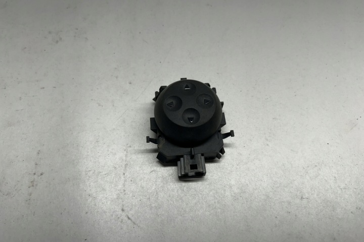 BOUTONS RÉGLAGES DROIT SIÈGES MERCEDES-BENZ GLA (X156) A2059057603