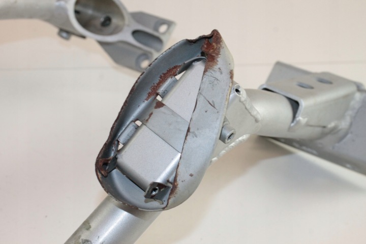 BMW C1 POIGNÉE CHÂSSIS FIXATION