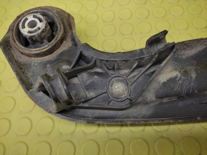 SEAT LEON II 2.0 TFSI BRAS DE SUSPENSION DROIT ARRIÈRE 1K0505226F