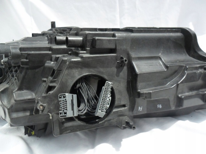 VOLVO S60 V60 PROJECTEUR DROIT AVANT PHARE DROITE AVANT AVANT