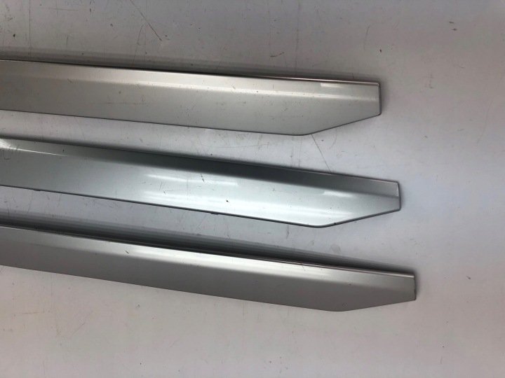 DAF XG MOULURE CALANDRE 3131325 3131327 3131328