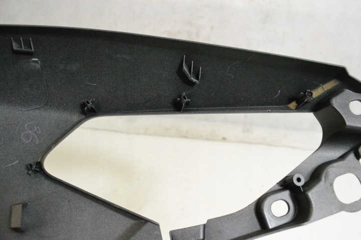 COLLECTEUR QUEUE PLASTIQUE YAMAHA NMAX N ENSEMBLE MAXIMAL 125 2015A