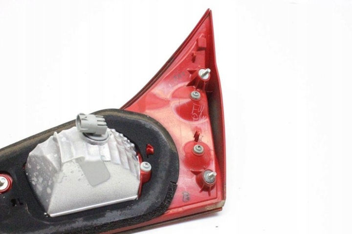 GAUCHE PHARE COUVERCLES DE COFFRE COUVERCLES DE COFFRE TOYOTA AURIS (_E18_) 05170237 1.8L 2014