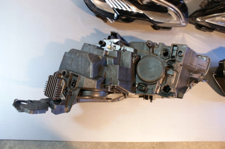 PEUGEOT 508 PHARE DROIT GAUCHE AVANT NEUF