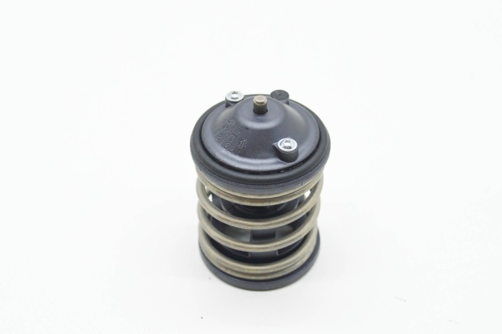 THERMOSTAT LIQUIDE REFROIDISSEMENT MOTEUR BMW X6 E71 11517805192 7805192