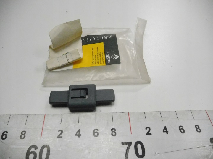 FIXATION ÉTAGÈRES ARRIÈRE RENAULT SCENIC I OE 7700849151