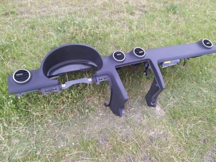 TABLEAU DE BORD JEU EN TRÈS BON ÉTAT CONSOLE AUDI A3 8P 2.0 TFSI