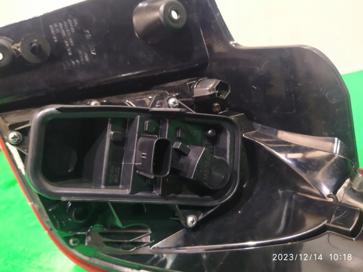 PHARE GAUCHE ARRIÈRE ARRIÈRE OPEL CROSSLAND X 2SD2237 39137519