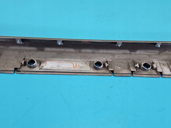 MOULURE SEUIL DROITE SEUIL REVÊTEMENT TOYOTA COROLLA E21 19- 75850-02230
