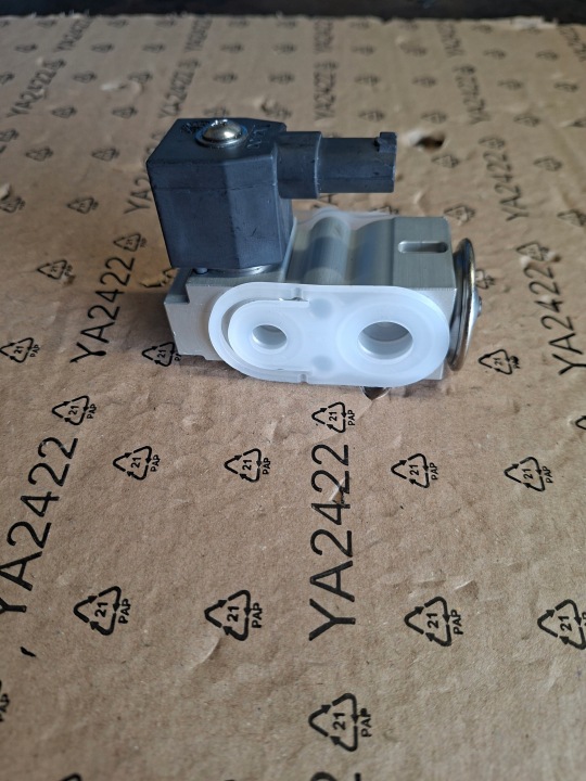 SOUPAPE EXPANSIBLE BMW X5 750EX 64505A0F0D0 NEUF
