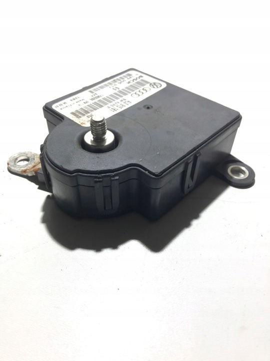 MODULE COMMANDE AKUMULATOREM AUDI Q7 4L 4L0915181