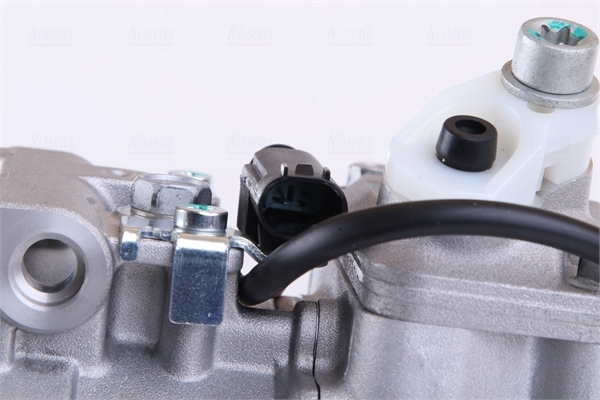 COMPRESSEUR DE CLIMATISATION MERCEDES E 280 CDI (211.023