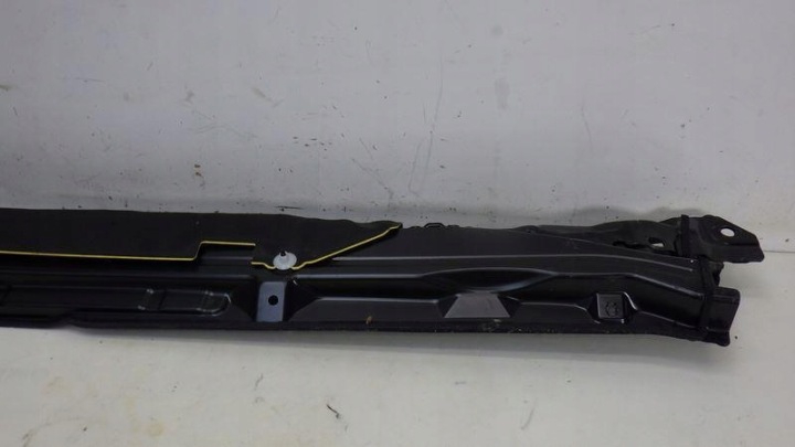DOUBLURE DE PASSAGE DE ROUE INFÉRIEUR MÉTALLIQUE TOYOTA RAV4 V 55783-42070