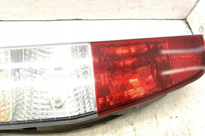 PHARE GAUCHE ARRIÈRE FIAT DOBLO MPV (119_, 223_) 40610748 1.91L DIESEL 46KW