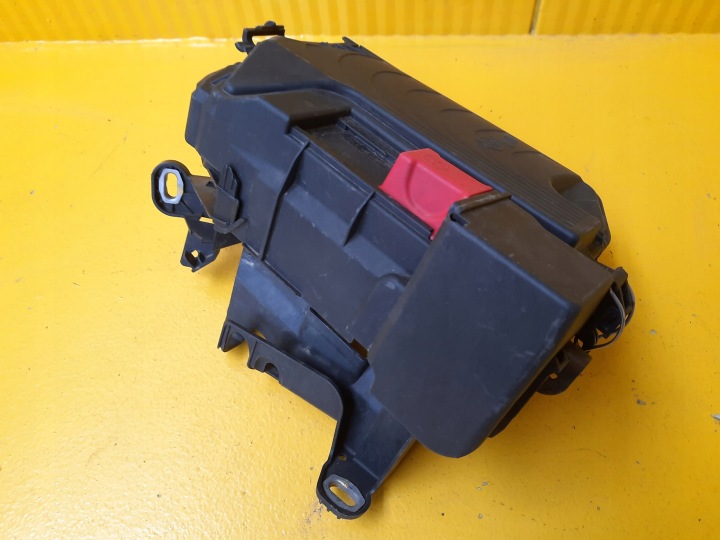 COUVERCLE BOÎTES FUSIBLES MERCEDES-BENZ B (W246, W242) A2465400182