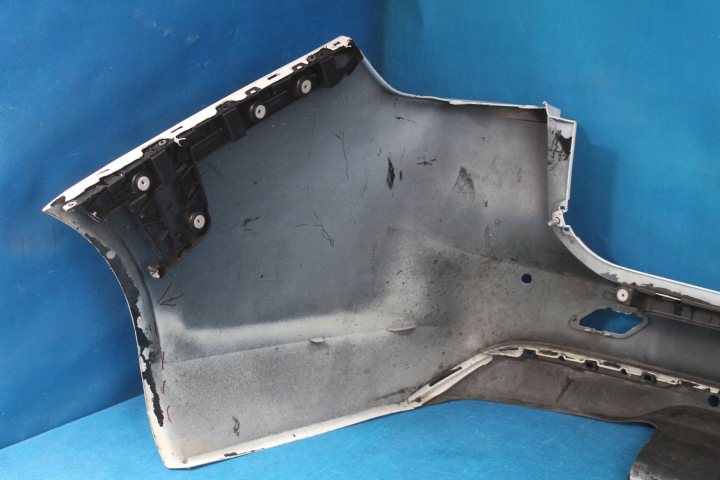 OPEL INSIGNIA B PARE-CHOCS ARRIÈRE UNIVERSEL 4XPDC GAZ40R 39098005 39148336 2018R