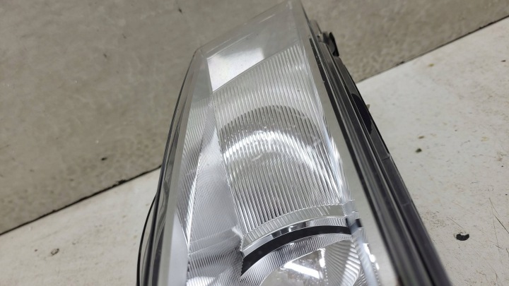 SKODA RAPID PHARES ANTIBROUILLARD AVANT GAUCHE AVANT 5JA941699