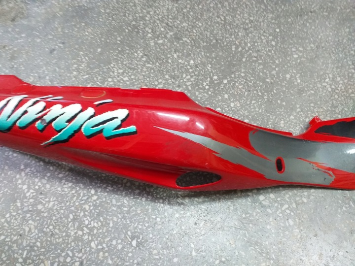 KAWASAKI ZX6R 600 95-97 DÉFLECTEUR D'AIR DROITE QUEUE PLASTIQUE 36001-1541