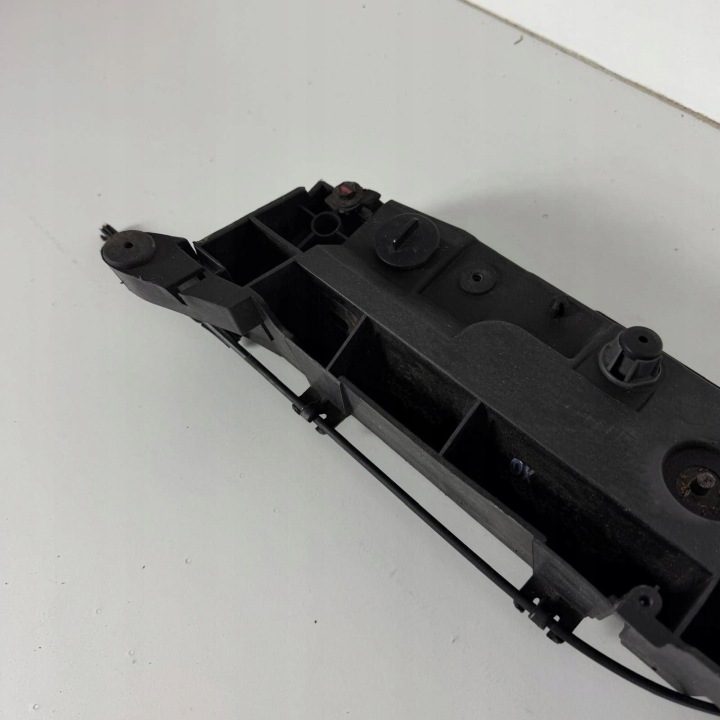 RENAULT CLIO IV CAPTUR I RENFORCEMENT AVANT PANNEAU AVANT SUPÉRIEUR SERRURE 113221