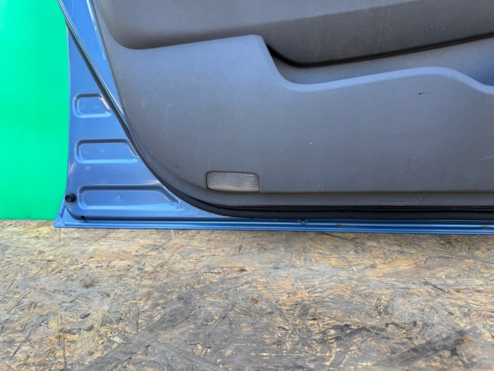 PORTES GAUCHE AVANT TOYOTA PRIUS 2 II XW20 03-09 LAK: 8S2 110UM