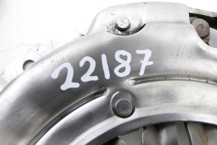 EMBRAYAGE DISQUE COLLIER RENAULT LAGUNA II 2.2 DCI