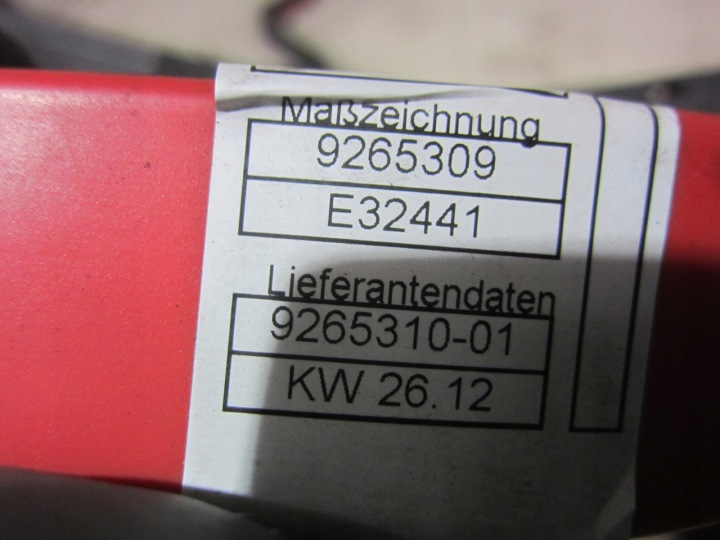 BMW 7 F02 CÂBLE PODPODLOGOWY FIL POSITIF ROUGE BATTERIE 9348268