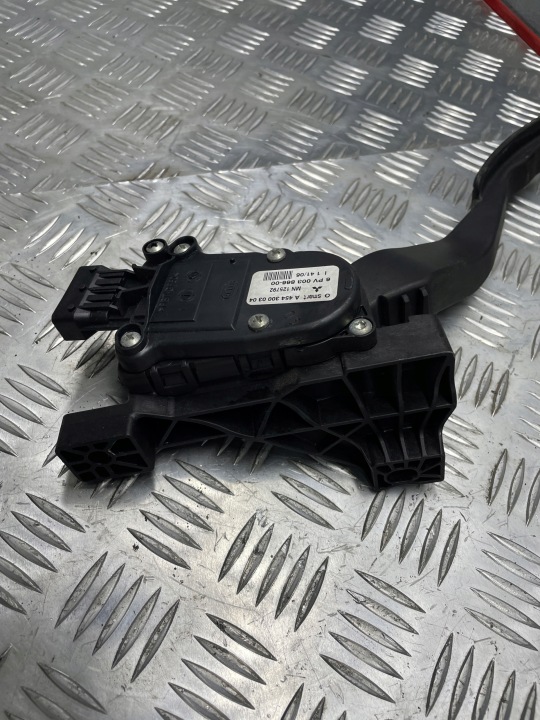 POTENTIOMÈTRE GAZ MN125792 MITSUBISHI COLT VI 1,3B