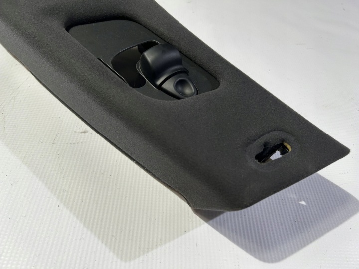 REVÊTEMENT MOULURE PROTECTION BRODERIE MONTANTS B GAUCHE MASERATI GHIBLI M157 2013-