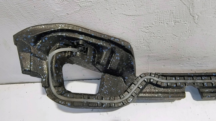 AMORTISSEUR PARE-CHOCS AVANT CAPTEUR DE COLLISION PORSCHE TAYCAN