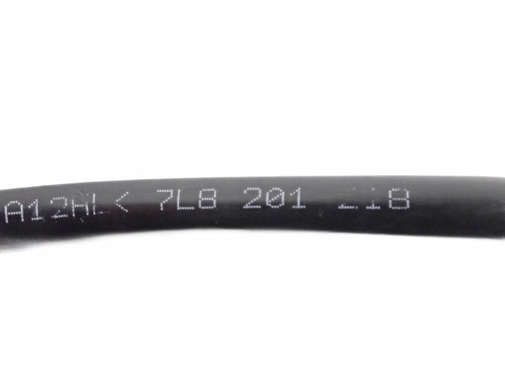 TUYAU FIL CARBURANTS COMBUSTIBLE AUDI Q7 4L 7L8201218
