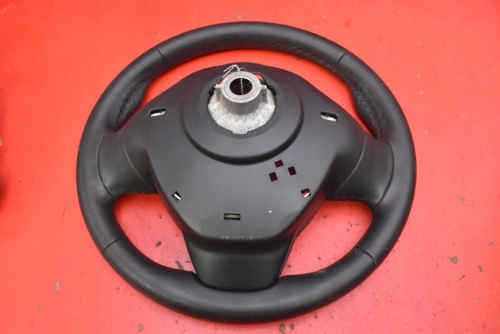 VOLANT CUIR MULTIFONCTIONNELLE 484005241R RENAULT CLIO 4 IV LIFT 16-19