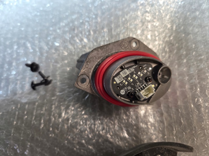 KIA SPORTAGE V 22- CONVERTISSEUR MODULE LED PHARE GAUCHE ENSEMBLE