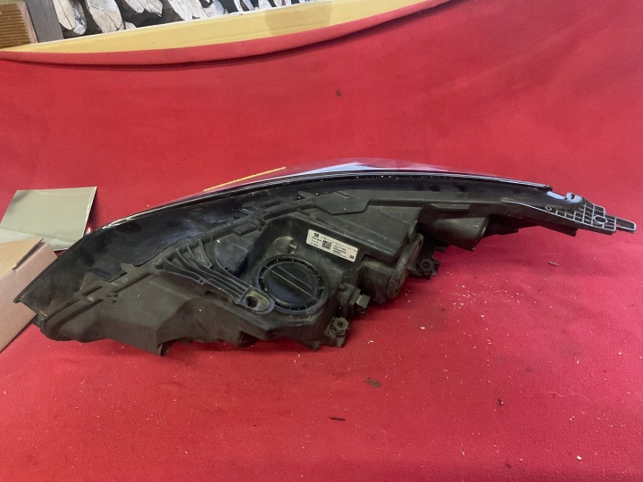 OPEL ASTRA 5 V K PHARE DROITE PROJECTEUR LED DÉMONTAGE EUROPE 39047199