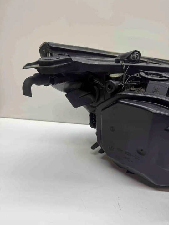 PHARE GAUCHE AVANT BMW 5 (E60) 15872300 2.2L GASOLINE 125KW 2005