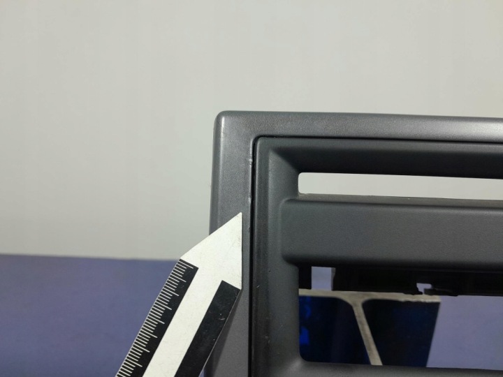 VOLVO V50 LIFT 07- CHÂSSIS DÉCOR CONSOLES CENTRALE CASCADE 8648679