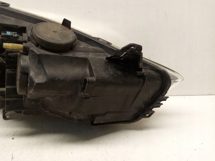 PHARE GAUCHE AVANT AVANT 260608367R RENAULT CLIO IV 4 LIFT 16- EUROPE