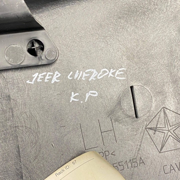 JEEP CHEROKEE 2014 GAUCHE CÔTÉ PROTECTION CENTRALE MONTANTS C